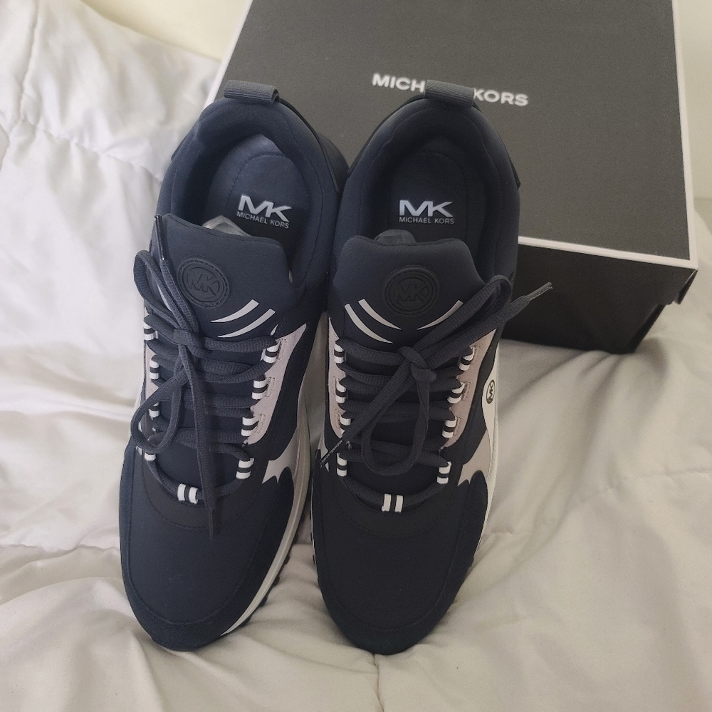 Michael Kors THEO SPORT TRAINER - Picture 5 of 9